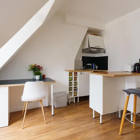 דירה Chic 6th Floor Studio Apartmnet Ste Marguerite פריז